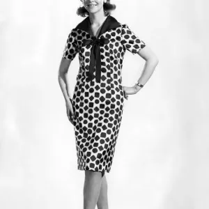 Reveille Fashions: Ann Roberts. May 1964 P006821