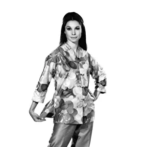 Reveille Fashions. Imogen Woodford. December 1967 P006309
