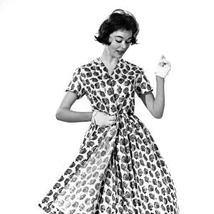 Reveille Fashions. Jackie Jackson. March 1960 P008999