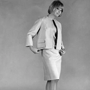 Reveille Fashions: Marilyn Rickard 1965. July 1965 P007775
