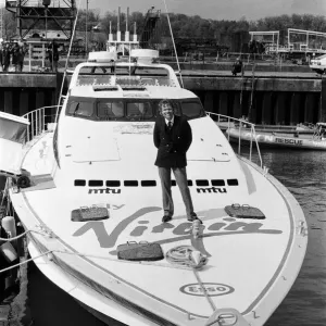 Richard Branson launches the Virgin Atlantic Challenger II print