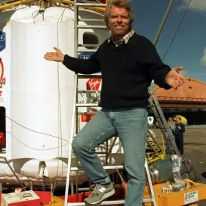 Richard Branson makes final preparation for his around the world balloon flight