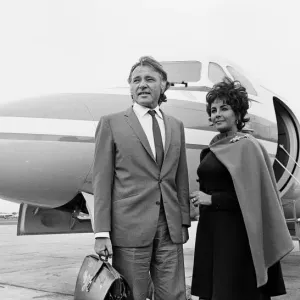 Richard Burton & Elizabeth Taylor Private Jet Arrival Print 1967