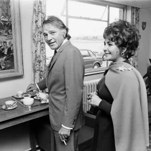 Richard Burton and Elizabeth Taylor Print, RAF Abingdon 1967