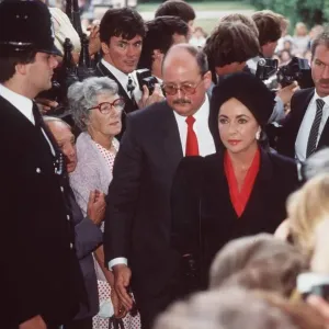 Richard Burton Memorial service Aug 1984 Elizabeth Taylor Richard Burton Memorial service Aug 1984 Elizabeth Taylor
