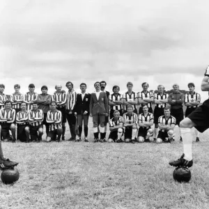 Rivals Bobby Kerr (left) and John Tudor with their teams at Beamish Museum for Geordie Rivals Bobby Kerr (left) and John Tudor with their teams at Beamish Museum for Geordie
