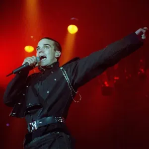 Robbie Williams Take That on stage in Glasgow 1994 Robbie Williams Take That on stage in Glasgow 1994