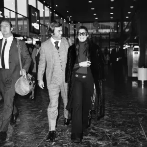 Robert Wagner and Tina Sinatra left Heathrow Airport hand in hand for Los Angeles today Robert Wagner and Tina Sinatra left Heathrow Airport hand in hand for Los Angeles today