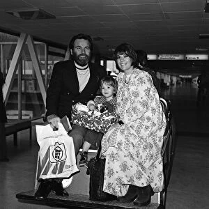Robert Wagner and wife Natalie Wood and their 3-and-a half year old daughter Natasha
