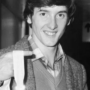 Robin Cousins Arriving at Heathrow, Lake Placid 1980 Print