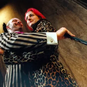 Robin Samson and Susan Rsay lead the cast of the Threepenny Opera on March 9, 1998 Robin Samson and Susan Rsay lead the cast of the Threepenny Opera on March 9, 1998