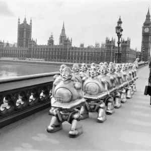 Robots Over Westminster Bridge Print, 2nd November 1977 Robots Over Westminster Bridge Print, 2nd November 1977