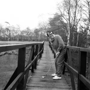 Ronnie Corbett made his bow as newly appointed Captain of the Variety Club of Great Ronnie Corbett made his bow as newly appointed Captain of the Variety Club of Great