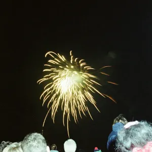 Round Table Fireworks, Kings Meadow park, Reading, Berkshire, 3rd November 1990 Round Table Fireworks, Kings Meadow park, Reading, Berkshire, 3rd November 1990