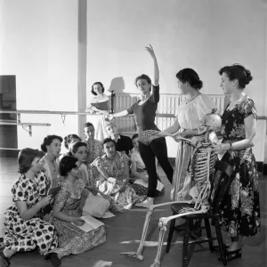 Royal Academy of Dancing Print with Josephine the Skeleton Model, June 1952 Royal Academy of Dancing Print with Josephine the Skeleton Model, June 1952