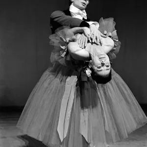 Rudolf Nureyev and Margot Fonteyn in 1963 Print