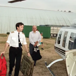 Rupert Murdoch Entering a Helicopter Print 6th August 1994 Rupert Murdoch Entering a Helicopter Print 6th August 1994