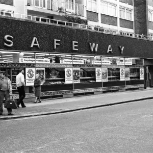 Safeway London Store Print 19th October 1980