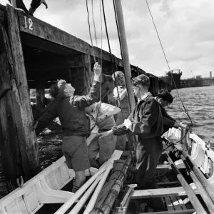 Sailing lesson for boys of Amble County Modern School. June 1952 C3261 Sailing lesson for boys of Amble County Modern School. June 1952 C3261
