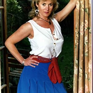 Sally Knyvette Actress - April 1989 Dbase