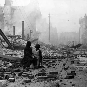 A scene in Southampton after the Nazi attack. November 1940 A scene in Southampton after the Nazi attack. November 1940