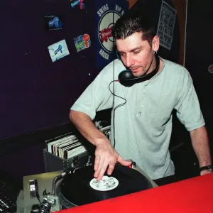 Scenes at Level One and RG1 nightclubs, Reading. 29th March 1999 Scenes at Level One and RG1 nightclubs, Reading. 29th March 1999