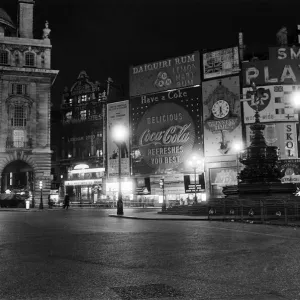 Scenes in London on day of funeral, President Kennedy, who was assassinated 3 days ago Scenes in London on day of funeral, President Kennedy, who was assassinated 3 days ago