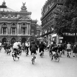 Scenes in Paris, France during World War Two. September 1944
