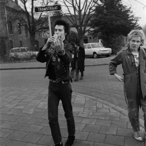 I Sex Pistols ad Eindhoven, Olanda. Sid Vicious e Paul Cook. 11 dicembre 1977