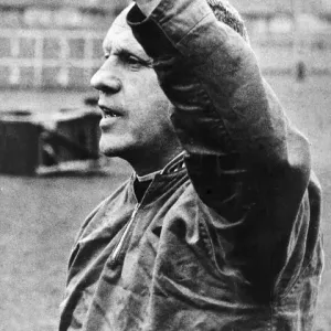 Bill Shankly, Liverpool manager during a training session. Circa 1971 Bill Shankly, Liverpool manager during a training session. Circa 1971