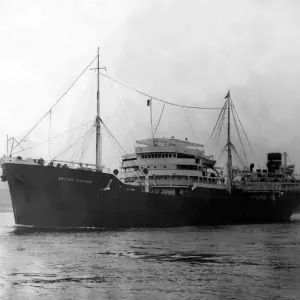 The ship British Viscount leaves the River Tyne for Abudan The ship British Viscount leaves the River Tyne for Abudan
