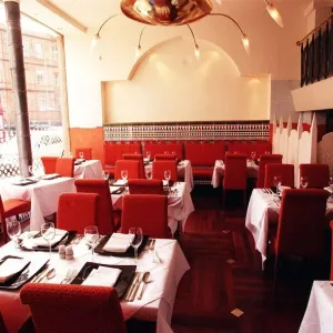 Shish Mahal March 1999 Indian Restaurant Park Road Glasgow Interior Dining room Red Shish Mahal March 1999 Indian Restaurant Park Road Glasgow Interior Dining room Red
