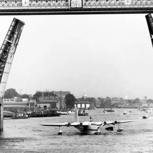 The Short S. 25 Sandringham was a derivative of the W. W. 2 long-range Sunderland flying The Short S. 25 Sandringham was a derivative of the W. W. 2 long-range Sunderland flying