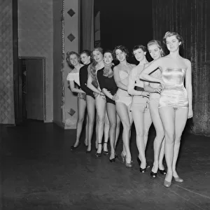 Showgirls 26 / 1 / 1952 C462 / 1