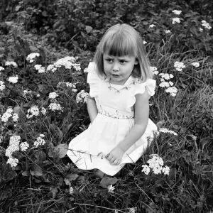 Frères et sœurs, Helen (3) et Paul Burrows (9) de Waterloo, Londres.