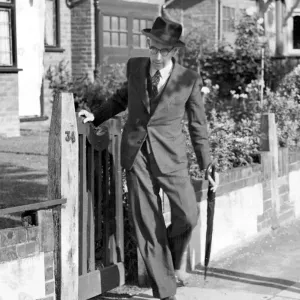 Sidney Wooderson Leaving for Work Print, 27th August 1946