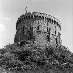Sightseeing at Windsor Castle. 18th May 1955