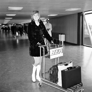 Singer Cilla Black pictured at Heathrow airport. February 1970 70-01718-001
