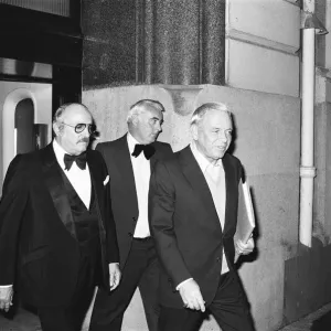 Singer Frank Sinatra seen here leaving the Royal Albert Hall 16th September 1980