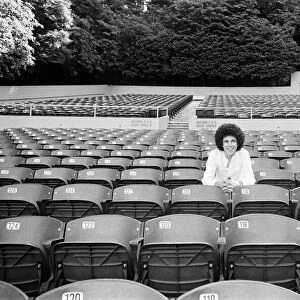 Singer Leo Sayer at the Greek Theatre, Los Angeles, California. 26th July 1977
