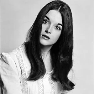 Singer / Model: Diane Solomon. March 1975 75-01367