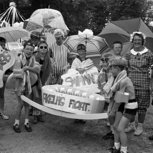 Singing in the Rain Print: Meltham Carnival 1990 Singing in the Rain Print: Meltham Carnival 1990