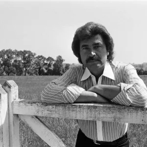 Singing star Engelbert Humperdinck has pulled out of a multi-million dollar tour in Singing star Engelbert Humperdinck has pulled out of a multi-million dollar tour in