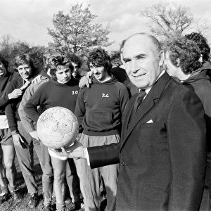 Sir Alf Ramsey taking over at Birmingham City training ground. 3rd November 1977