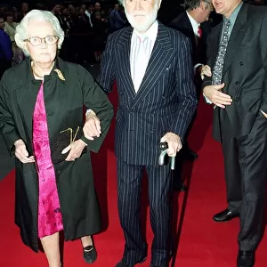 Sir John Mills Actor July 98 Arriving for the premiere of Doctor Doolittle at