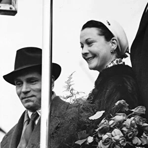 Sir Laurence Olivier actor and wife Vivien Leigh actress arriving at London Airport