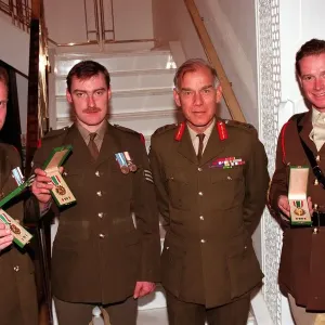 Sir Peter De La Billiere with Gulf War veterans Print