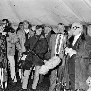 Sir Richard Attenborough making a visit to Bretton, Wakefield. 4th November 1989 Sir Richard Attenborough making a visit to Bretton, Wakefield. 4th November 1989