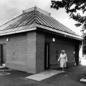 The Sky Blue Way toilets in Gosford Green. 5th July 1988 The Sky Blue Way toilets in Gosford Green. 5th July 1988