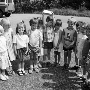 Birchencliffe Playgroup Supports Bodyscanner Appeal Print